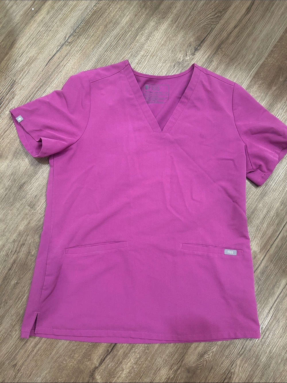 Figs Bright Fuchsia Casma Scrub Top